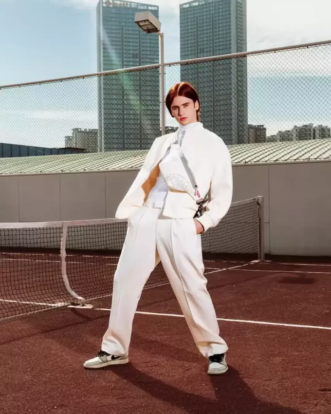 SHARK CENTRAL DYNAMIC SAVVY CROSSBODY SHARK CENTRAL DYNAMIC SAVVY CROSSBODY