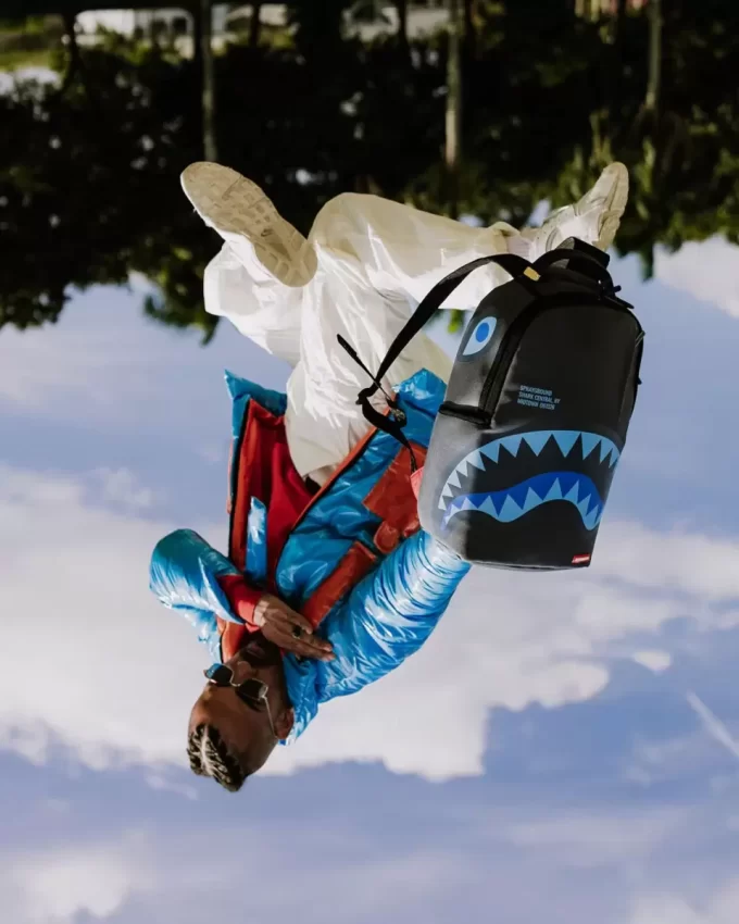 SHARK CENTRAL LATE ARRIVAL DLXSV BACKPACK SHARK CENTRAL LATE ARRIVAL DLXSV BACKPACK