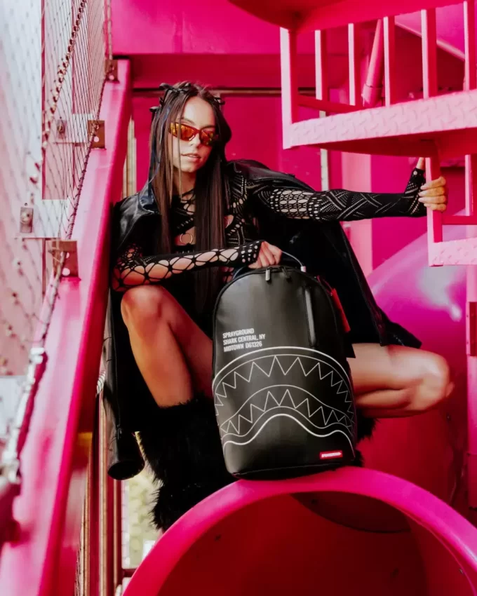 SHARK CENTRAL OUT THE LINE DLXSV BACKPACK SHARK CENTRAL OUT THE LINE DLXSV BACKPACK