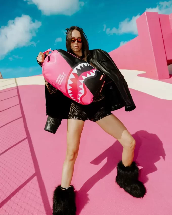 SHARK CENTRAL SUPERNOVA SHARK CENTRAL SUPERNOVA