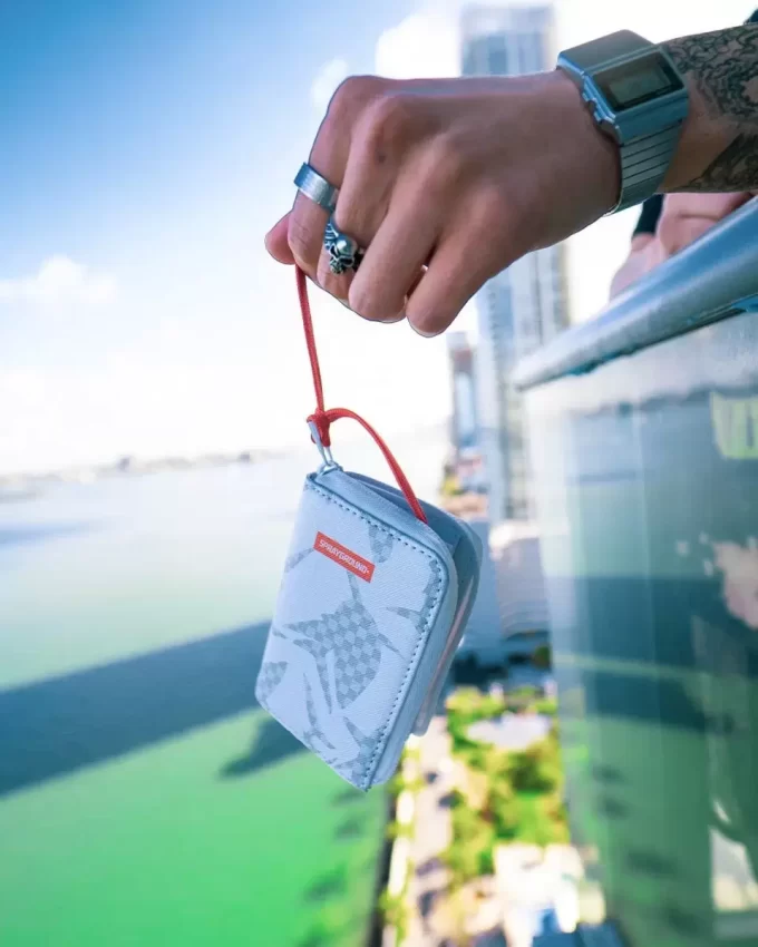 SHARK CHECK (WHITE) WALLET SHARK CHECK (WHITE) WALLET