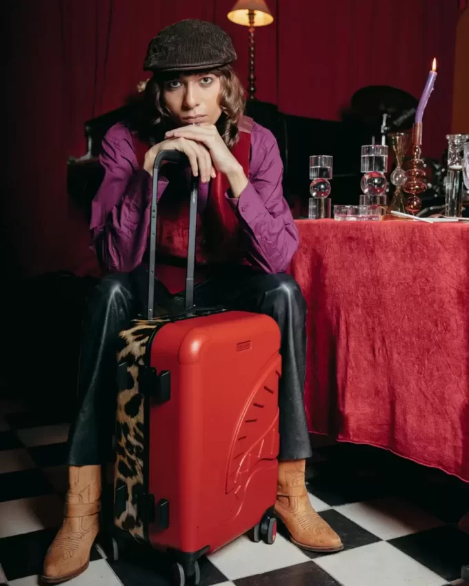 SHARK MILES PER HOUR SHARKITECTURE CARRY-ON LUGGAGE SHARK MILES PER HOUR SHARKITECTURE CARRY-ON LUGGAGE