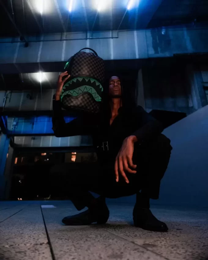 SHARK OPTICS – THE LIGHT SHOW BACKPACK SHARK OPTICS – THE LIGHT SHOW BACKPACK