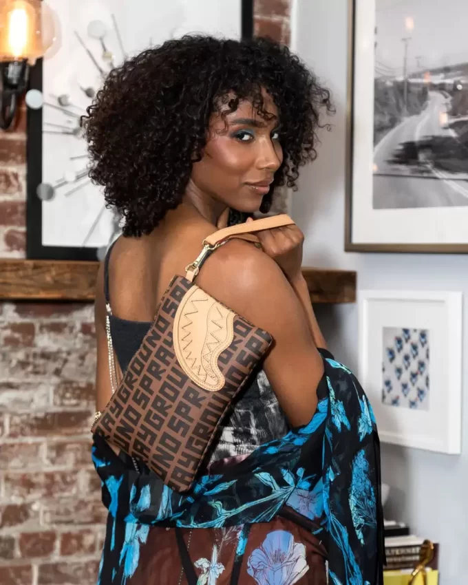 SHARKFINITY CROSSOVER CLUTCH