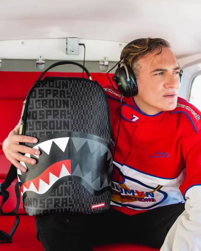 SHARKFINITY STEALTH PILOT BACKPACK (DLXV) SHARKFINITY STEALTH PILOT BACKPACK (DLXV)