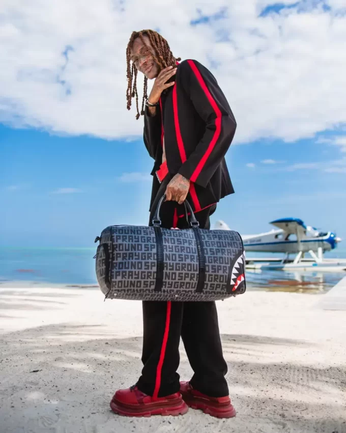 SHARKFINITY STEALTH PILOT DUFFLE SHARKFINITY STEALTH PILOT DUFFLE