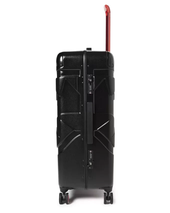 SHARKITECTURE MOLDED 29” FULL-SIZE LUGGAGE SHARKITECTURE MOLDED 29” FULL-SIZE LUGGAGE