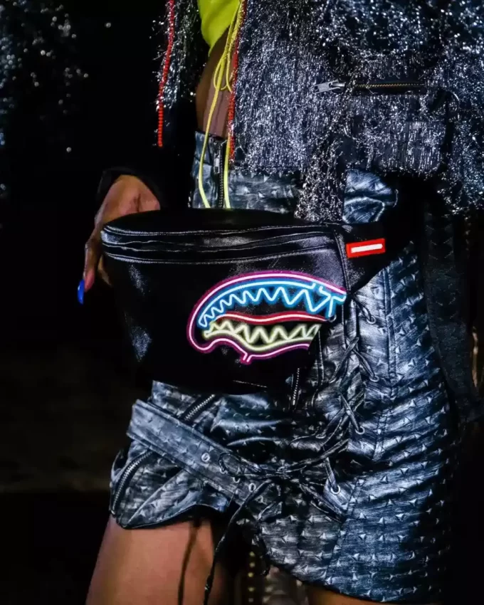SHARKS IN PARIS GLOW SAVVY CROSSBODY SHARKS IN PARIS GLOW SAVVY CROSSBODY