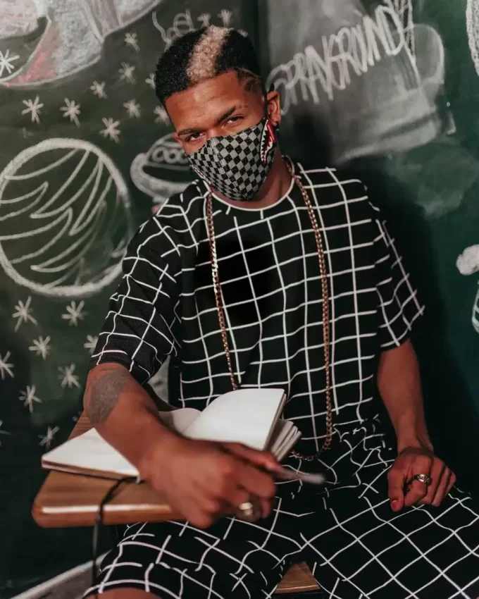 SHARKS IN PARIS (GRAY) VEGAN LEATHER FACE MASK SHARKS IN PARIS (GRAY) VEGAN LEATHER FACE MASK