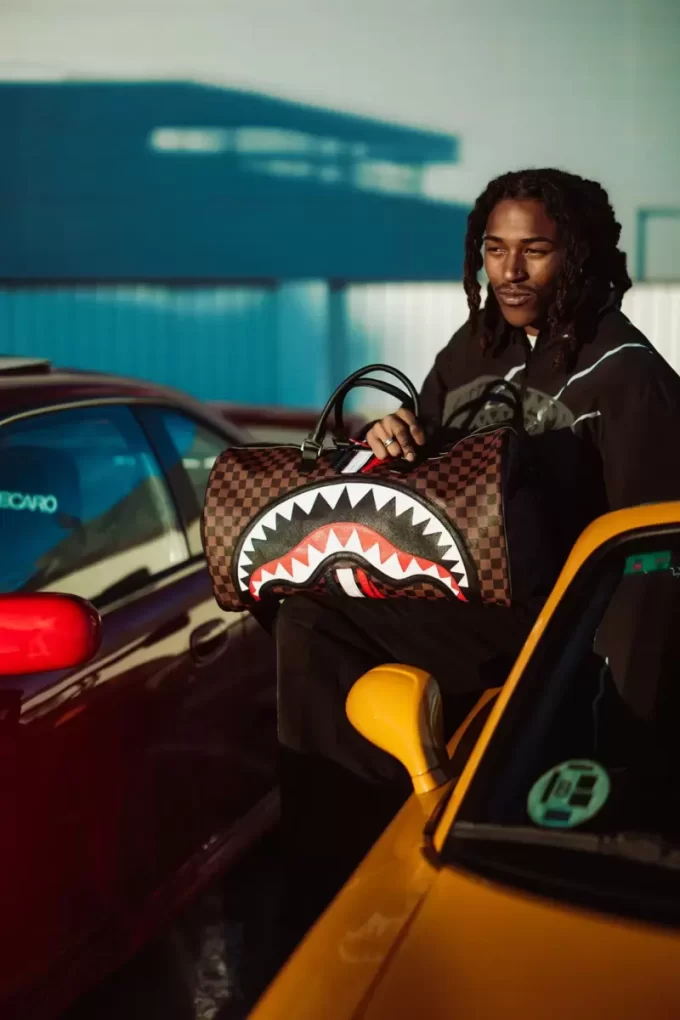 SHARKS IN PARIS GT DUFFLE SHARKS IN PARIS GT DUFFLE