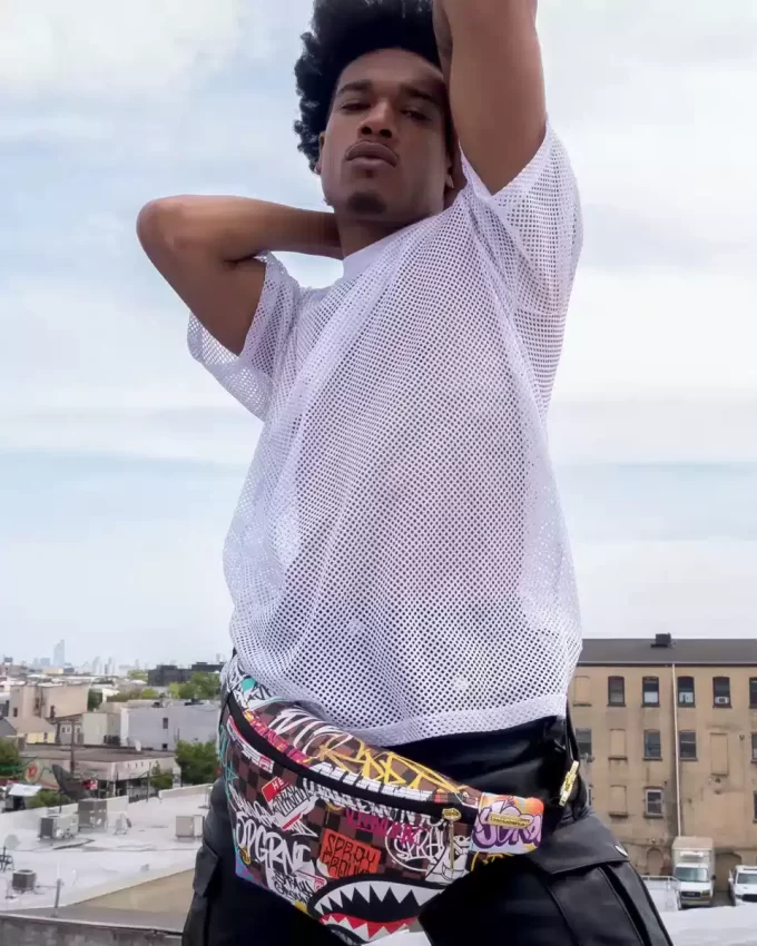 SHARKS IN PARIS THE RIZZ SAVVY CROSSBODY SHARKS IN PARIS THE RIZZ SAVVY CROSSBODY