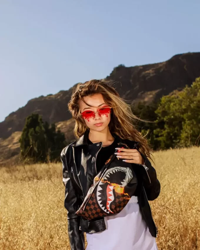 SHARKS IN PARIS UNSTOPPABLE SAVVY CROSSBODY SHARKS IN PARIS UNSTOPPABLE SAVVY CROSSBODY