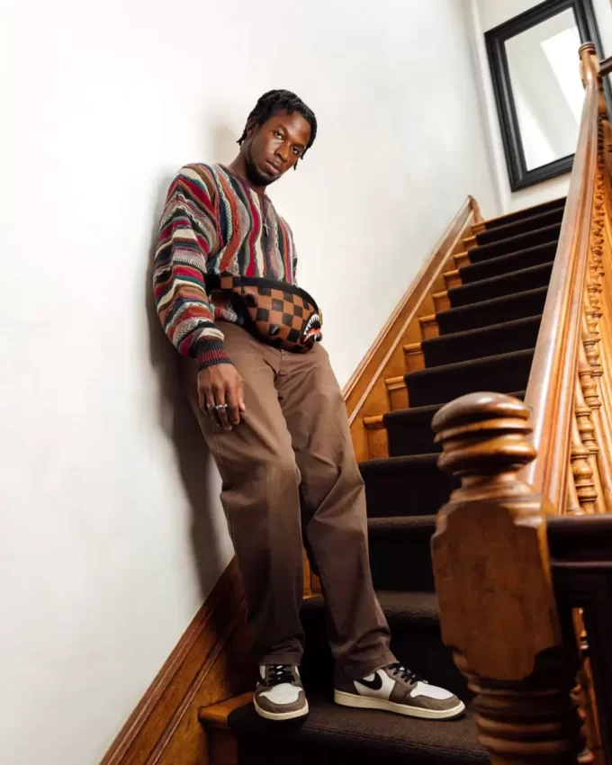 SHARKS IN PARIS VANQUISH SAVVY CROSSBODY SHARKS IN PARIS VANQUISH SAVVY CROSSBODY