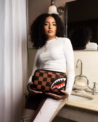 SHARKS IN PARIS VANQUISH TOILETRY BAG