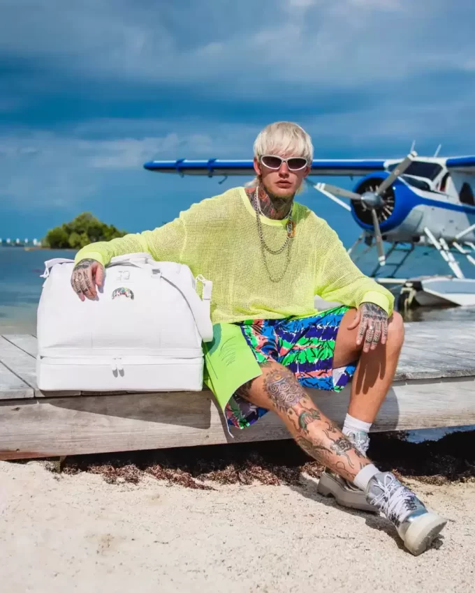 SHOW UP SHOW OUT STILETTO DUFFLE SHOW UP SHOW OUT STILETTO DUFFLE