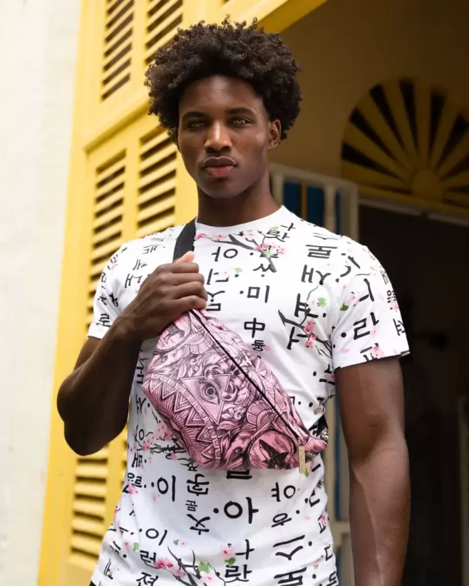 SOCIETY OF SHARKS SAVVY CROSSBODY SOCIETY OF SHARKS SAVVY CROSSBODY