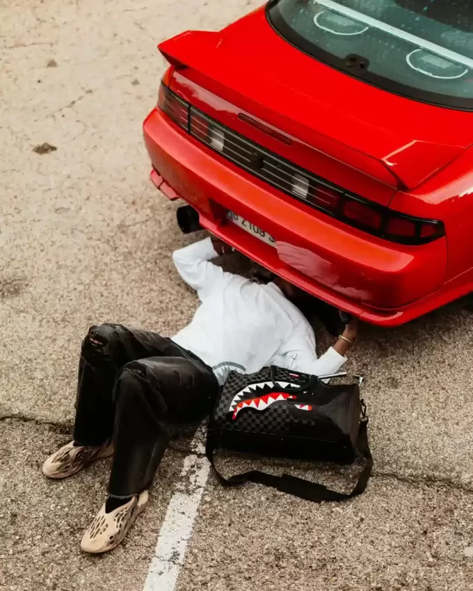 SPEED SHARK SIDE SWIPE DUFFLE