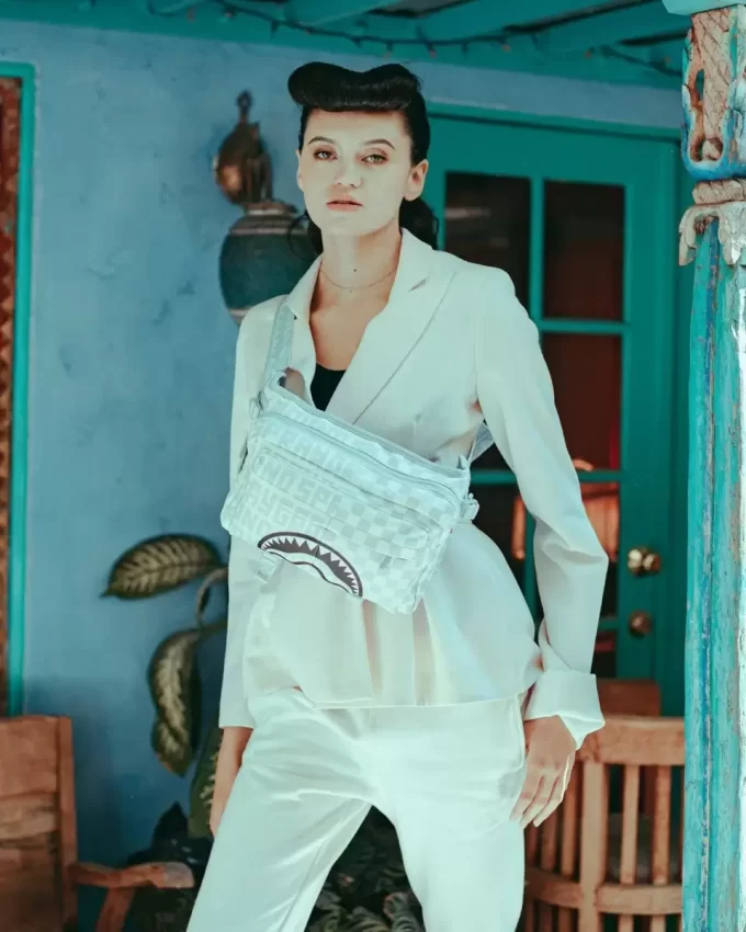 SPLIT THE CHECK (PEARL) CARGO CROSSBODY SPLIT THE CHECK (PEARL) CARGO CROSSBODY