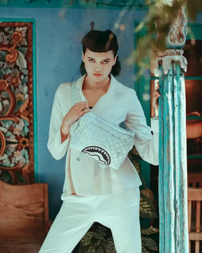 SPLIT THE CHECK (PEARL) CARGO CROSSBODY SPLIT THE CHECK (PEARL) CARGO CROSSBODY