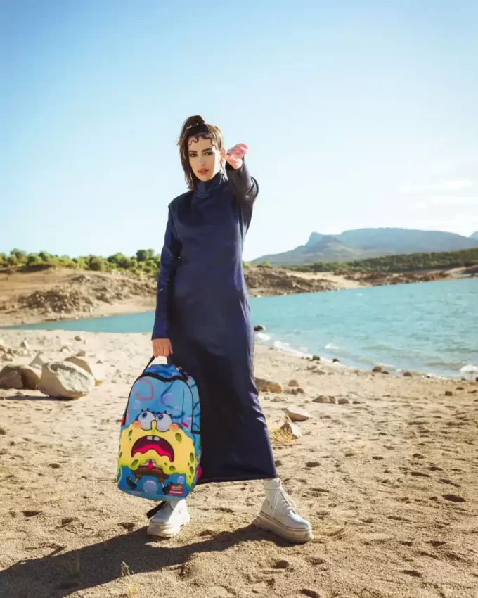 SPONGEBOB SHARK SHAPE SPONGE (DLXR) SPONGEBOB SHARK SHAPE SPONGE (DLXR)