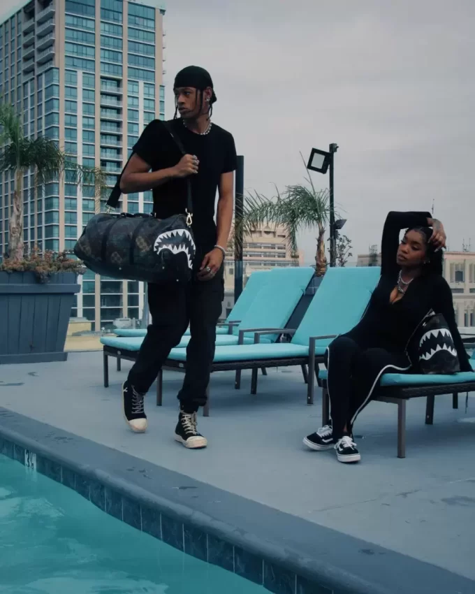 STEALTH MODE DUFFLE STEALTH MODE DUFFLE