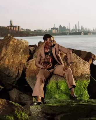 TAKEOVER THE THRONE BACKPACK SLING