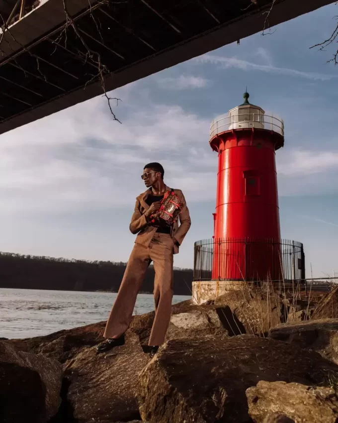 TAKEOVER THE THRONE CARGO CROSSBODY TAKEOVER THE THRONE CARGO CROSSBODY