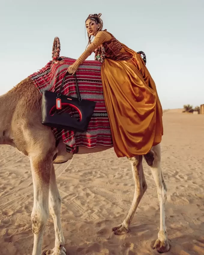 THE DECODER TOTE THE DECODER TOTE