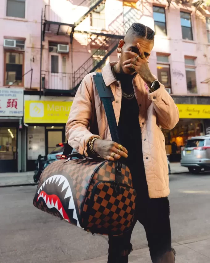 THE HANGOVER SHARK DUFFLE THE HANGOVER SHARK DUFFLE