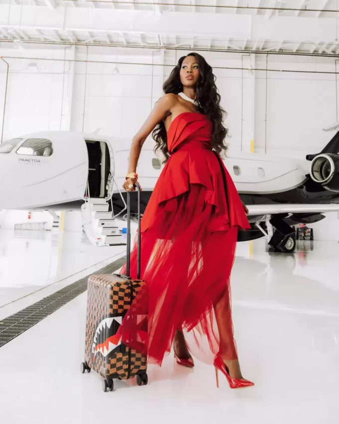 THE HIDEOUT HARD SHELL CARRY-ON LUGGAGE THE HIDEOUT HARD SHELL CARRY-ON LUGGAGE