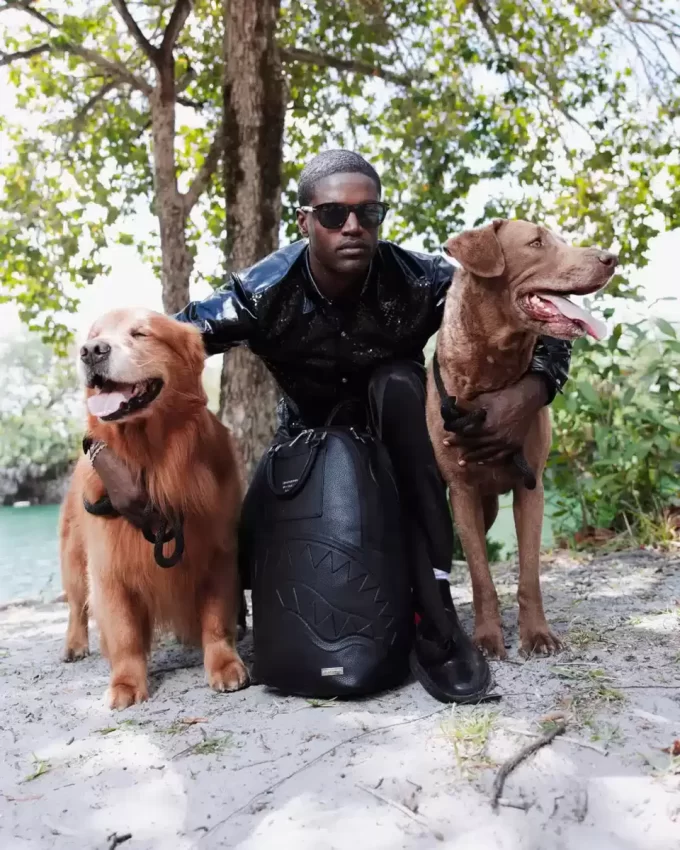 THE HQ BACKPACK THE HQ BACKPACK