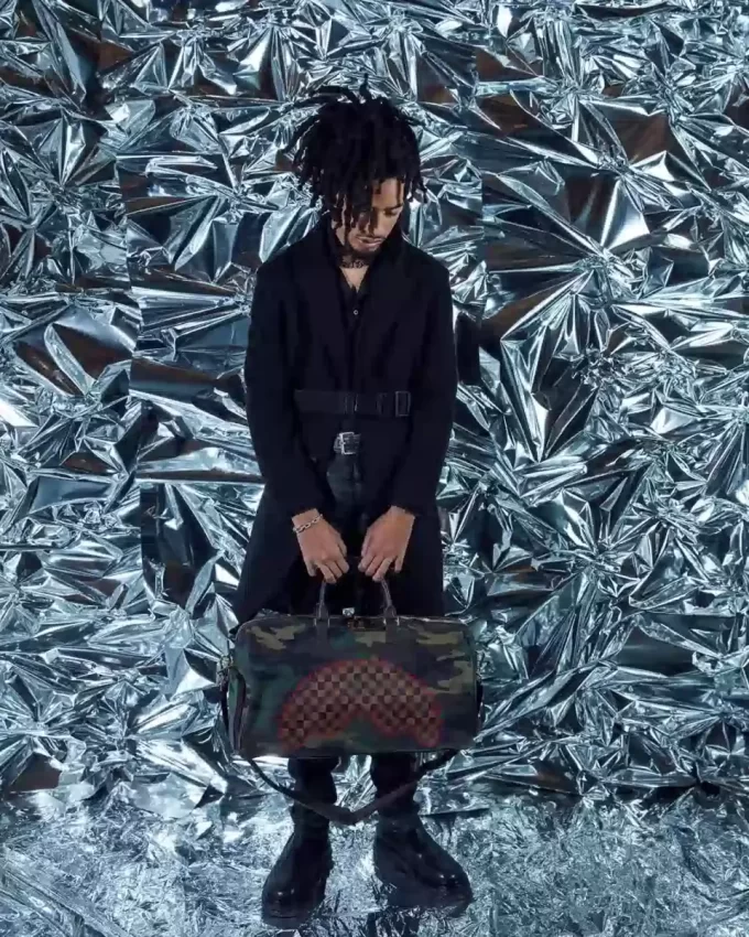 THE PARADOXX SHARK DUFFLE THE PARADOXX SHARK DUFFLE