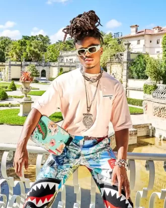 THE SANCTUARY TOILETRY