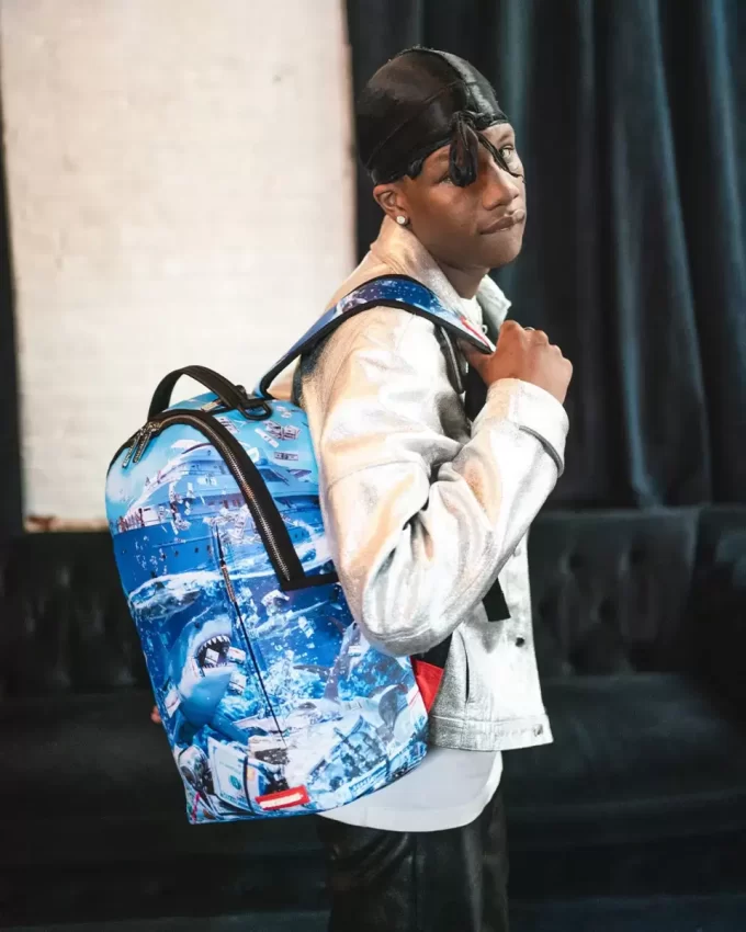 THE SHARK PARTY BACKPACK (DLXV) THE SHARK PARTY BACKPACK (DLXV)