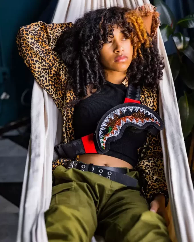 TRINITY CAMO SHARKMOUTH CROSSBODY TRINITY CAMO SHARKMOUTH CROSSBODY