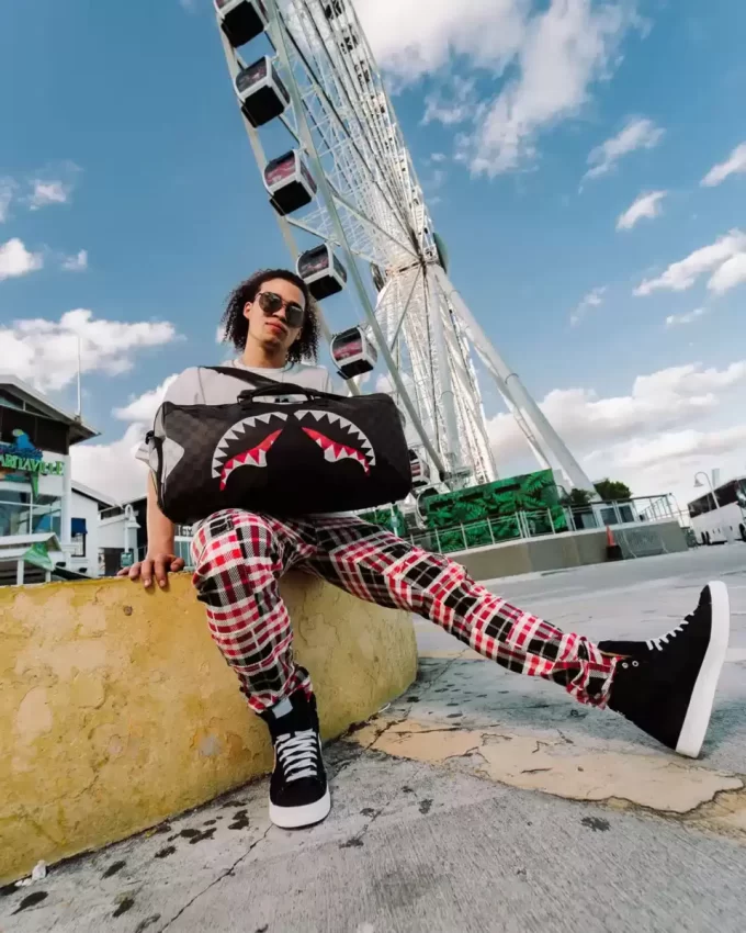 TRIPLE DECKER HEIR TO THE THRONE DUFFLE TRIPLE DECKER HEIR TO THE THRONE DUFFLE