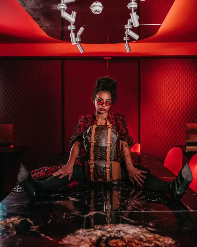 TRIPPY HENNY HILLS TRIPPY HENNY HILLS