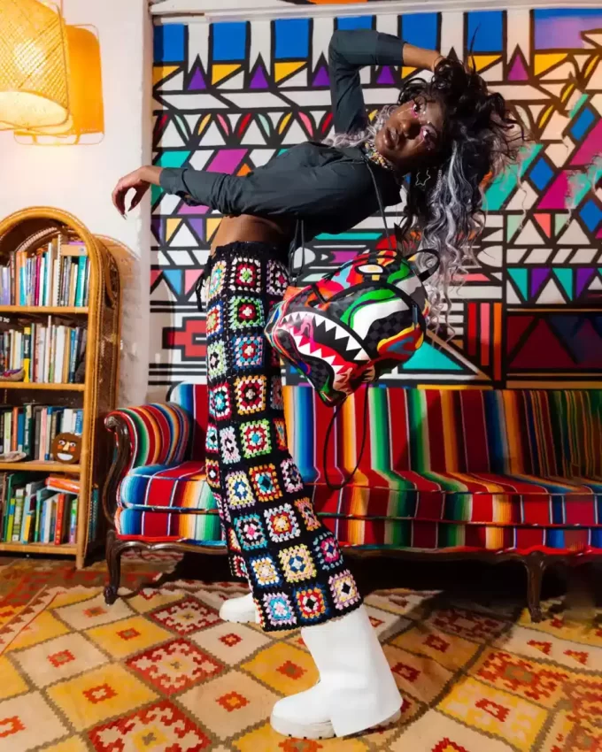 TRIPPY TAFFY SAVAGE TRIPPY TAFFY SAVAGE