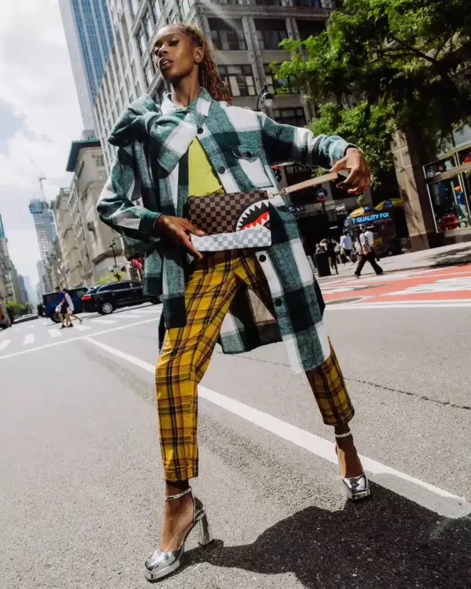 UNSTOPPABLE ENDEAVORS II CROSSOVER CLUTCH UNSTOPPABLE ENDEAVORS II CROSSOVER CLUTCH