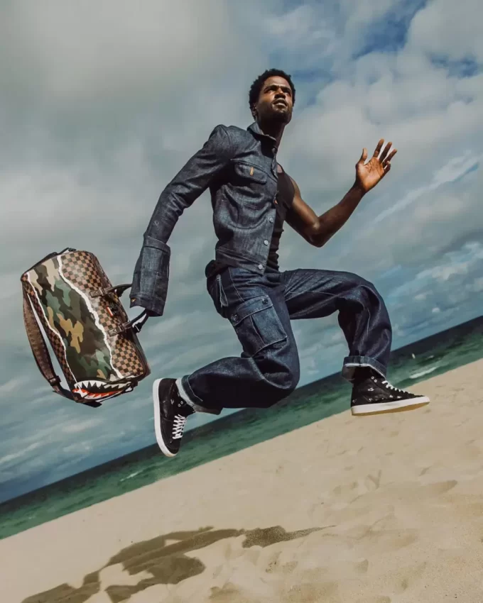 UNSTOPPABLE ENDEAVORS III DUFFLE UNSTOPPABLE ENDEAVORS III DUFFLE