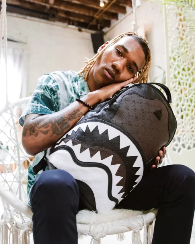 V.V.I.P. BACKPACK (DLXV) V.V.I.P. BACKPACK (DLXV)