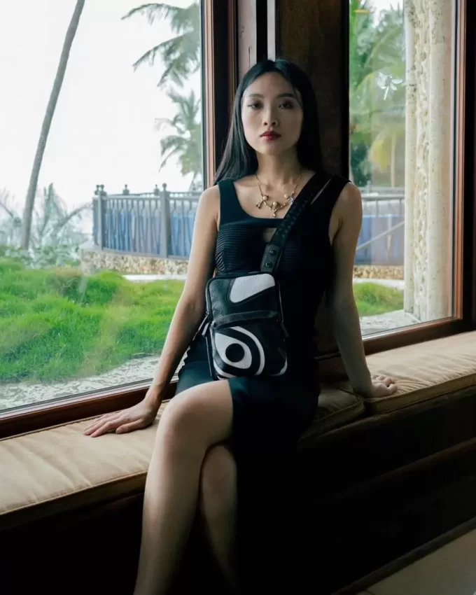 V.V.I.P. SLING V.V.I.P. SLING