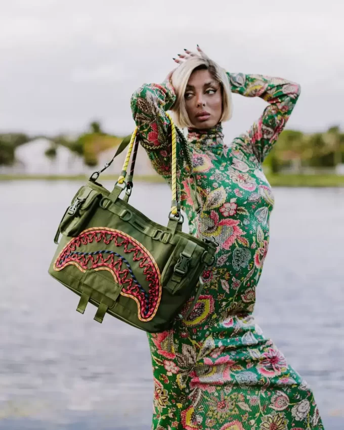 WON’T STOP TILL THE TOP TOTE