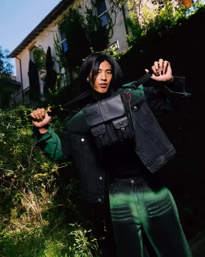 WORLD EXPLORER ENTREPRENEUR MESSENGER BAG WORLD EXPLORER ENTREPRENEUR MESSENGER BAG