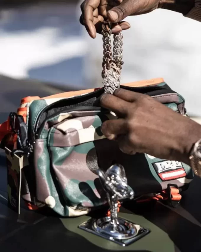 YOUNG DOLPH CROSSBODY YOUNG DOLPH CROSSBODY